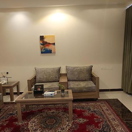 Al Farhan Qurtuba Riadh Exterior foto