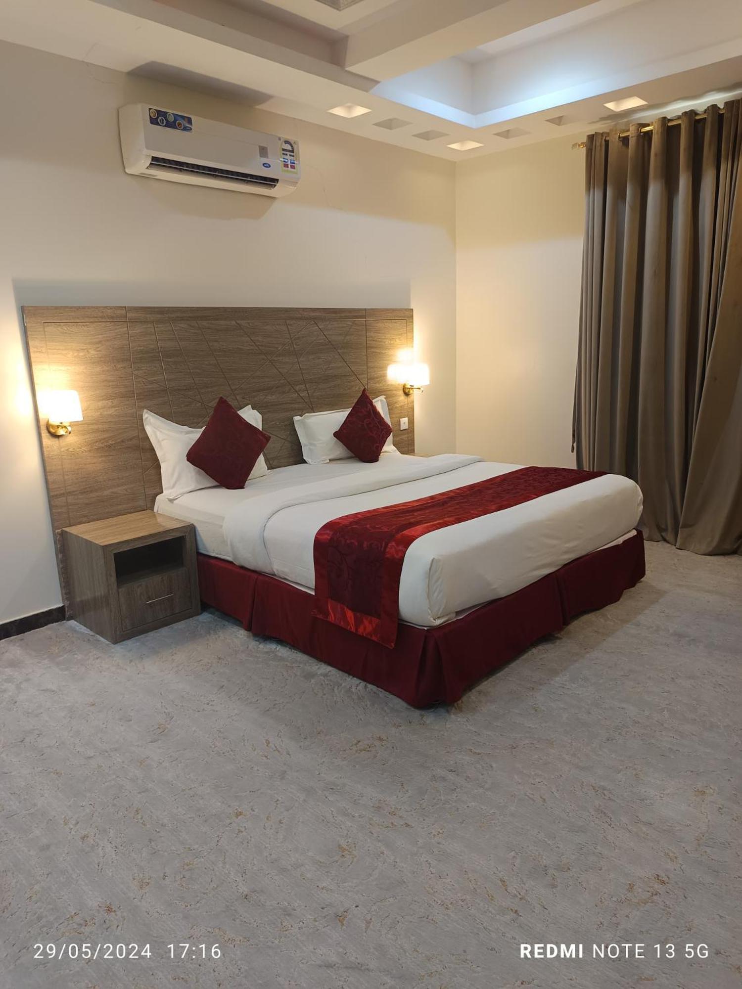 Al Farhan Qurtuba Riadh Exterior foto
